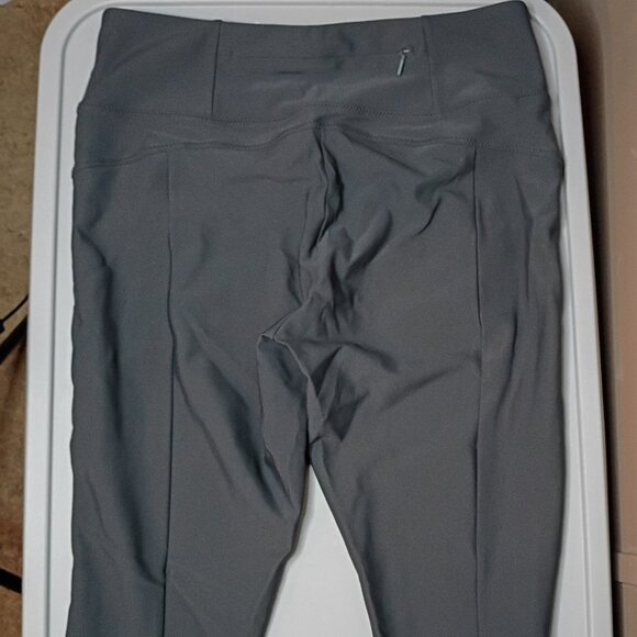 Athleta Stellar Tight Women's Gray Leggings with Zipper Pockets Size Medium - Picture 5 of 7